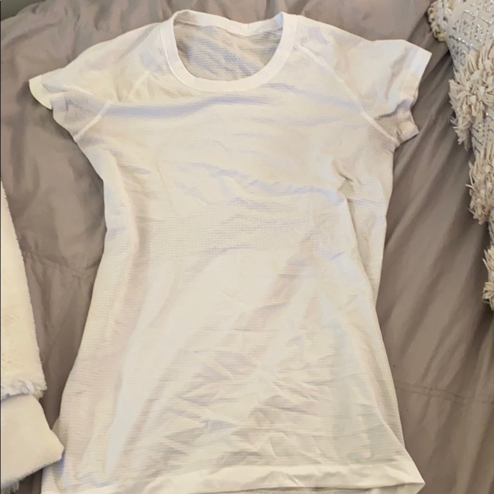 Women’s lululemon swifty tech t shirt